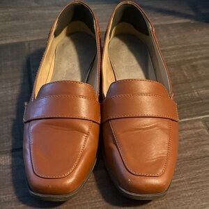 Liz Claiborne Tan Leather Loafers